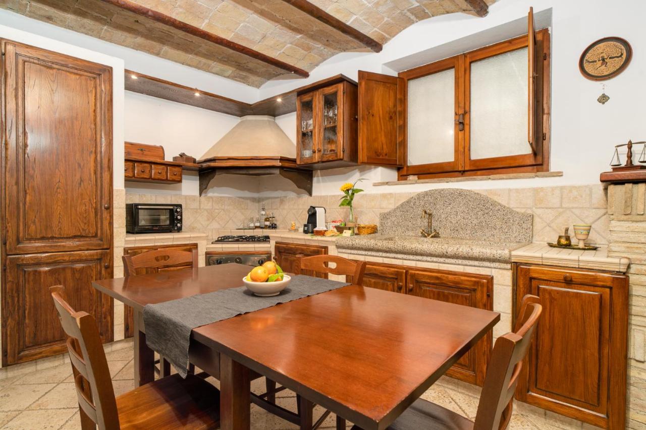 La Casa Dell' Etrusco Villa Tarquinia Bagian luar foto
